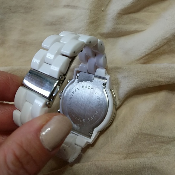 Kanadu Fashion Watch - Offers Welcome! - Picture 3 of 3